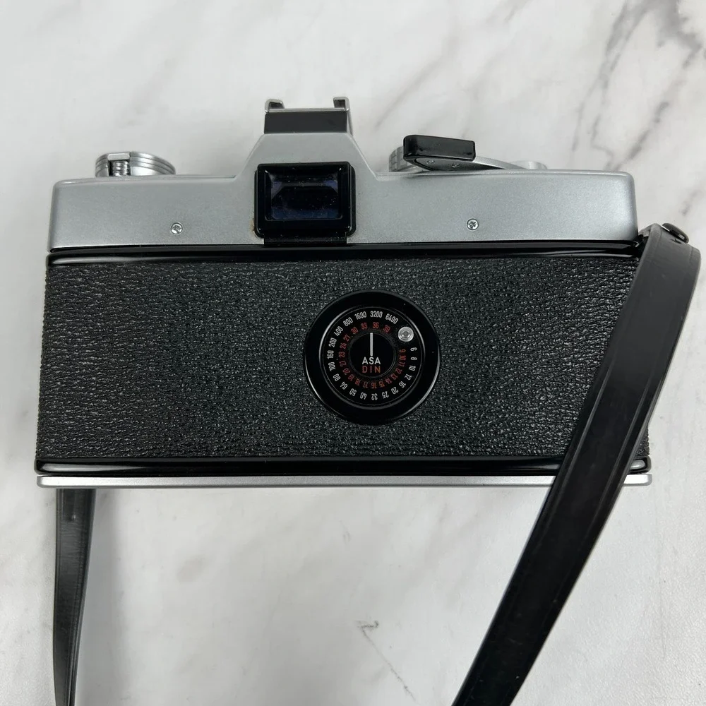Minolta SRT 101 35mm SLR Silver Film Camera w/ Case - Body Only